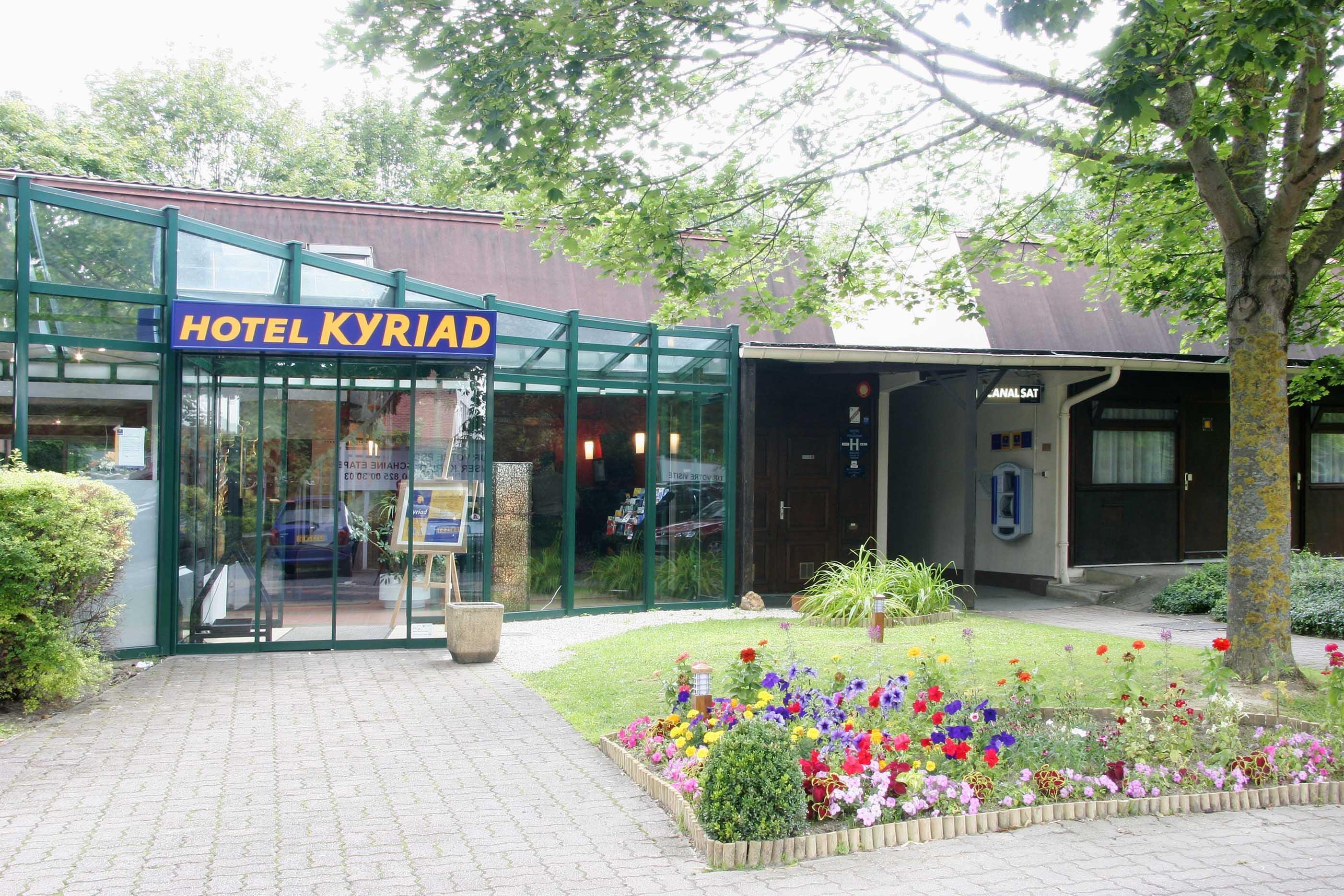 Kyriad Reims Est - Parc Expositions Екстер'єр фото